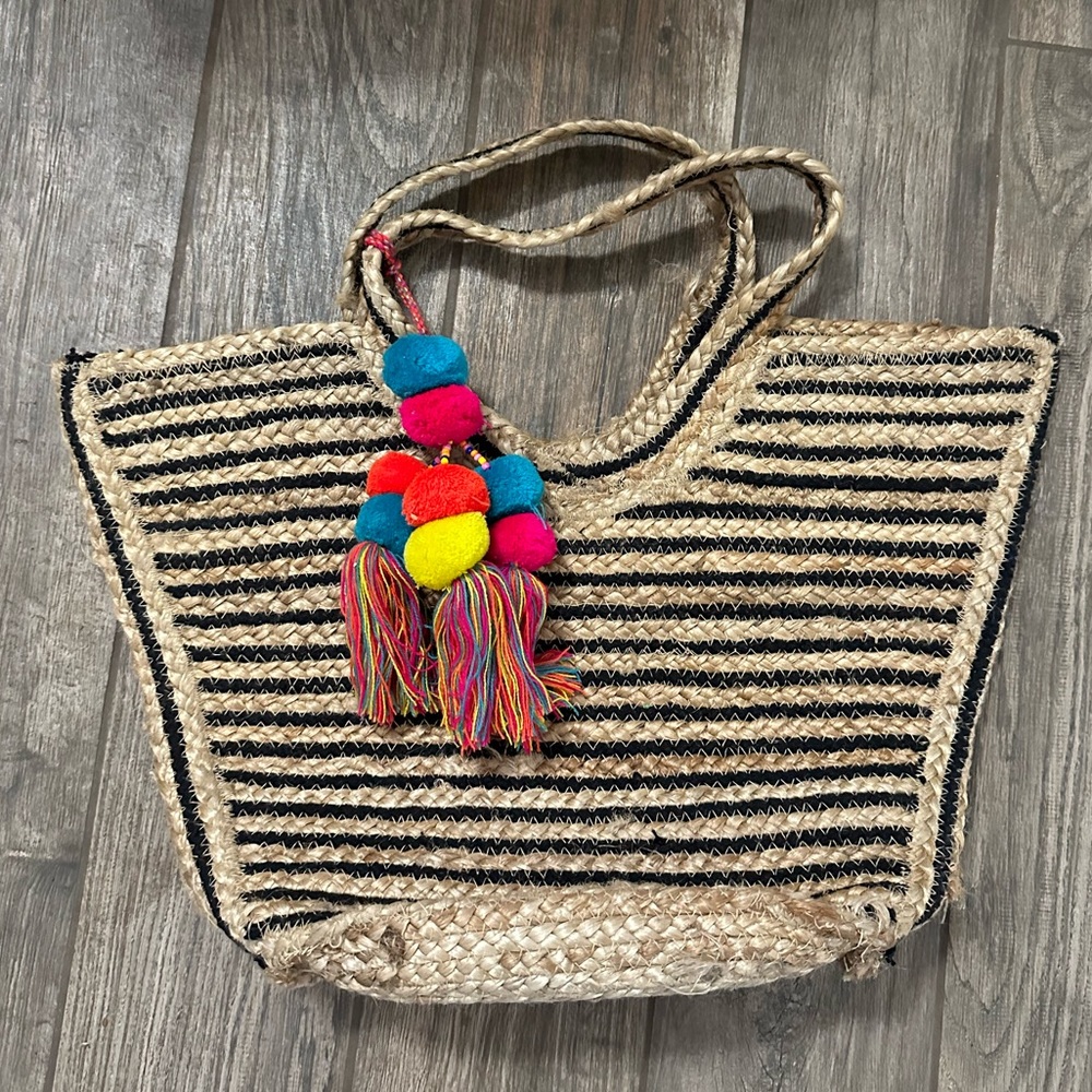 Lulus sun-sational beige and black striped woven tote bag